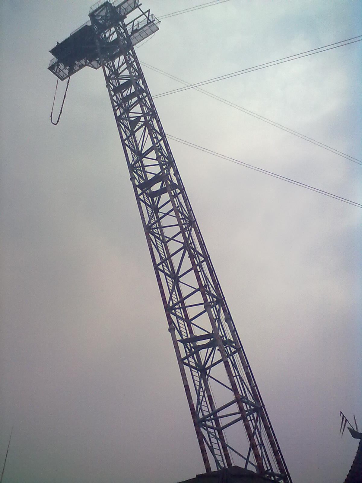 桂林乐满地蹦极时的背景音乐是什么?-桂林乐满