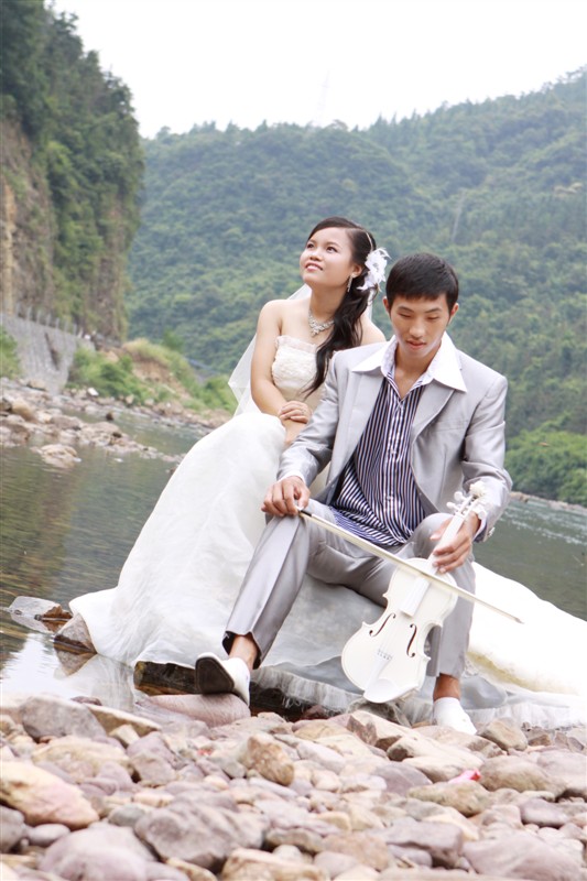 大自然中有许多美妙的声音,选一种自己喜欢的