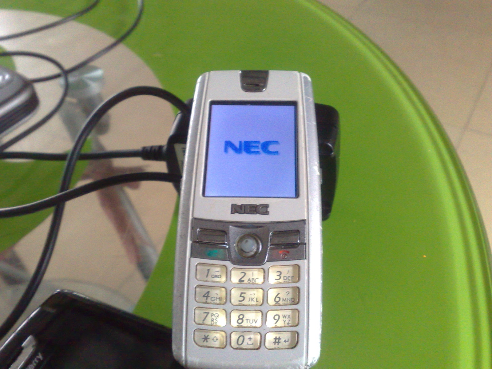 黑莓8820,多普达818,还有台NEC (实物图)-手机