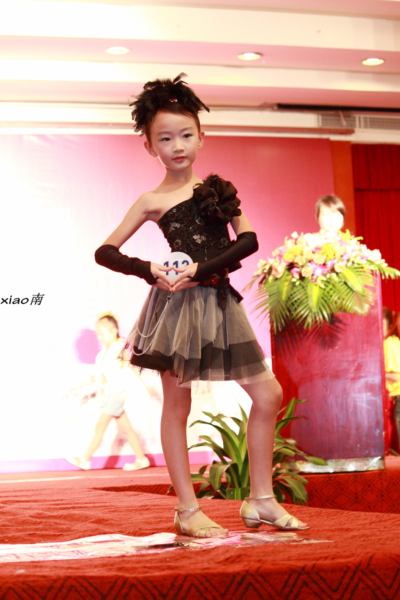 2011新丝路中国少儿模特大赛