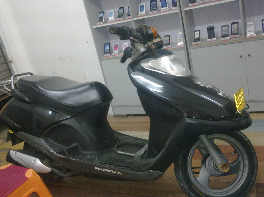 7年五羊本田100C一定要过户,2500元什么都不