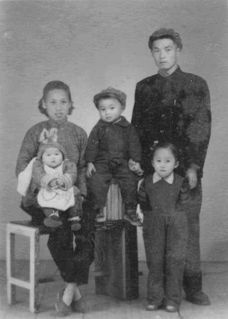 父辈那代人<em>亲兄妹之间</em>的感情,我们都无法真切