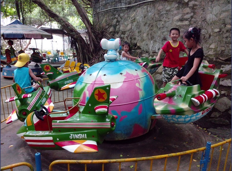 丁丁当小主持人6月萌芽班户外采访课照片!家长