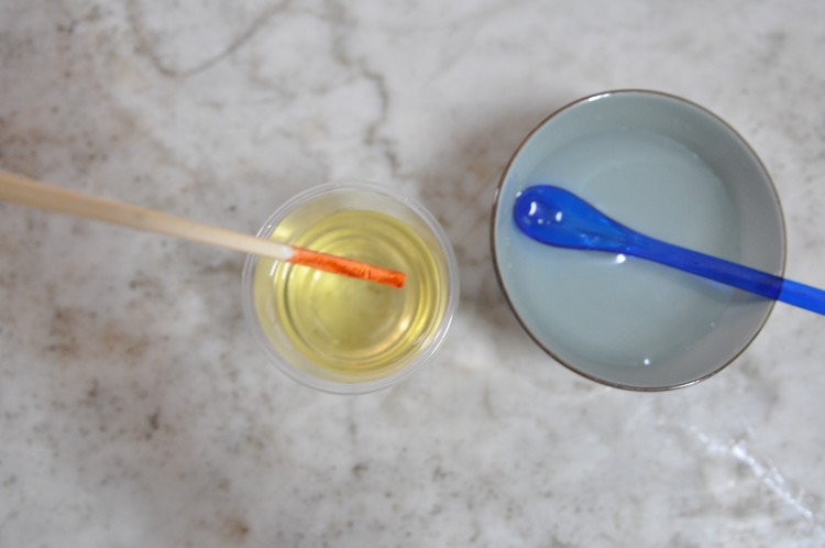 【实验求证】抹牙膏涂红药水测试汽油含水的简