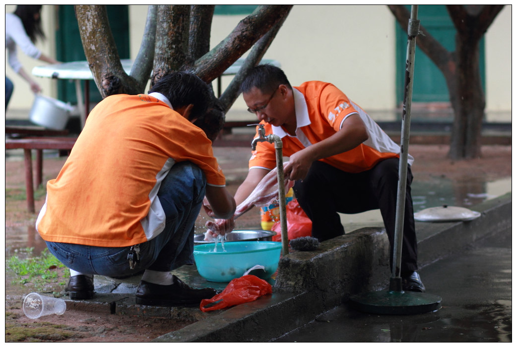 [总结]:用心体会,关爱老人--建兴义工团之20121