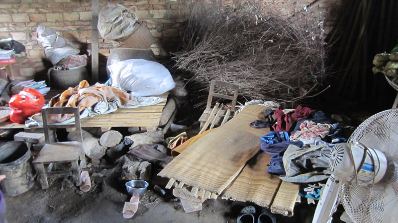 6位公馆待助学生家访调查报告(世上绝无仅有的