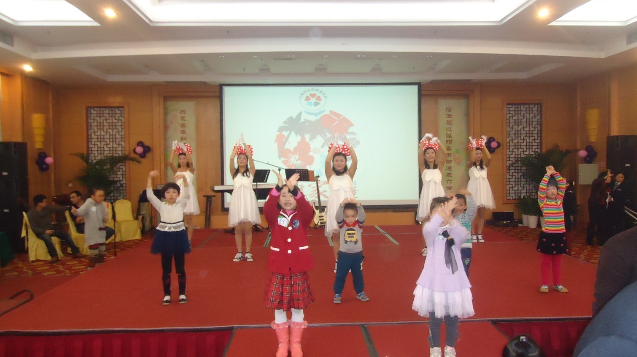 路边社消息:现在是北海民间志愿者协会周年庆