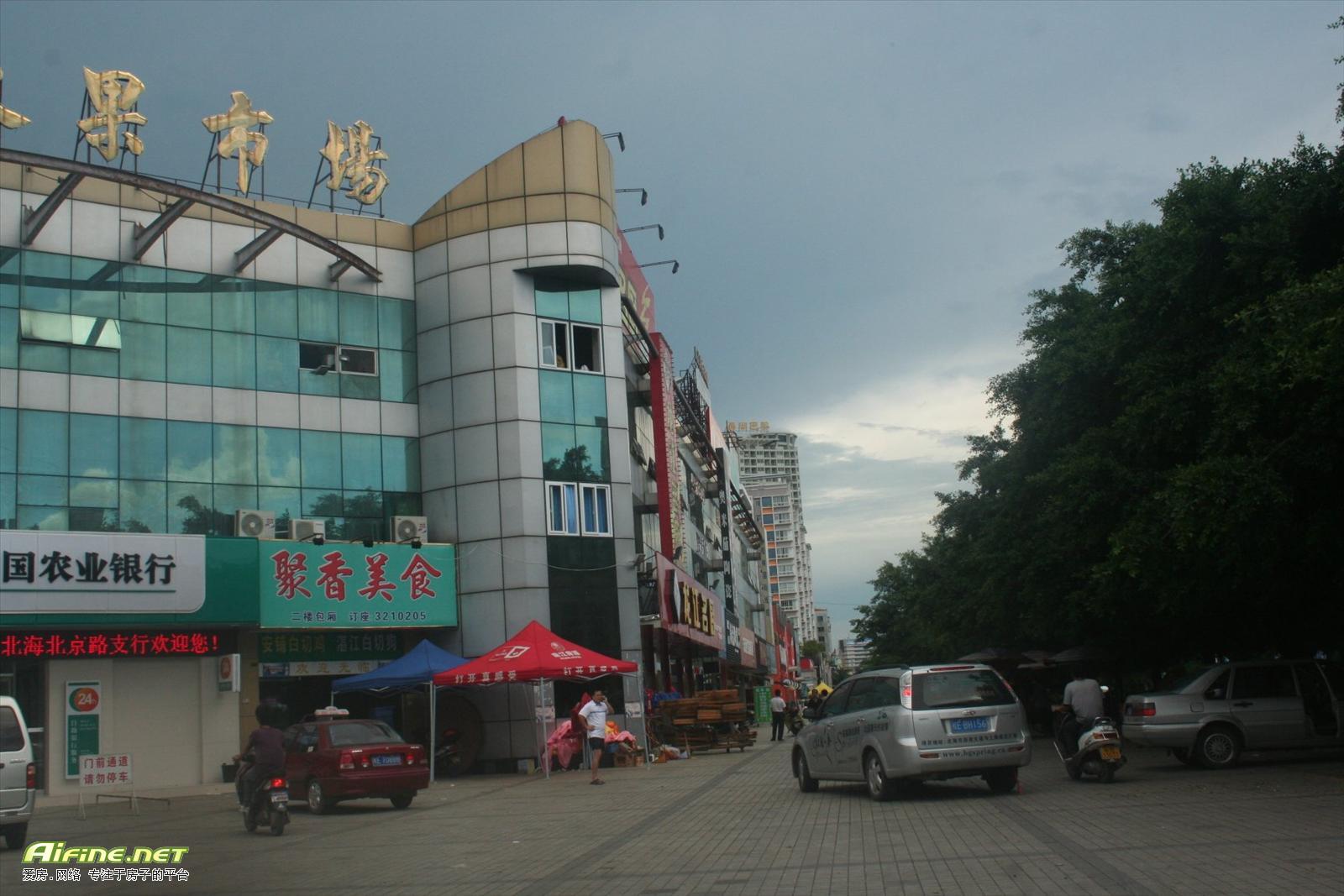 北京路水果市场沿街铺面三层楼双铺面,价格面