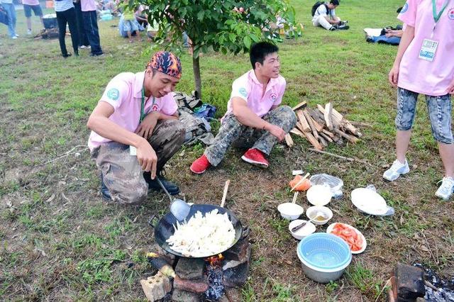 户外野炊加露营-私房菜-北海365网(beihai365.com)