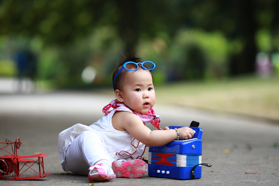 家有女儿一双,海量片片记录她们的成长!(欢迎家