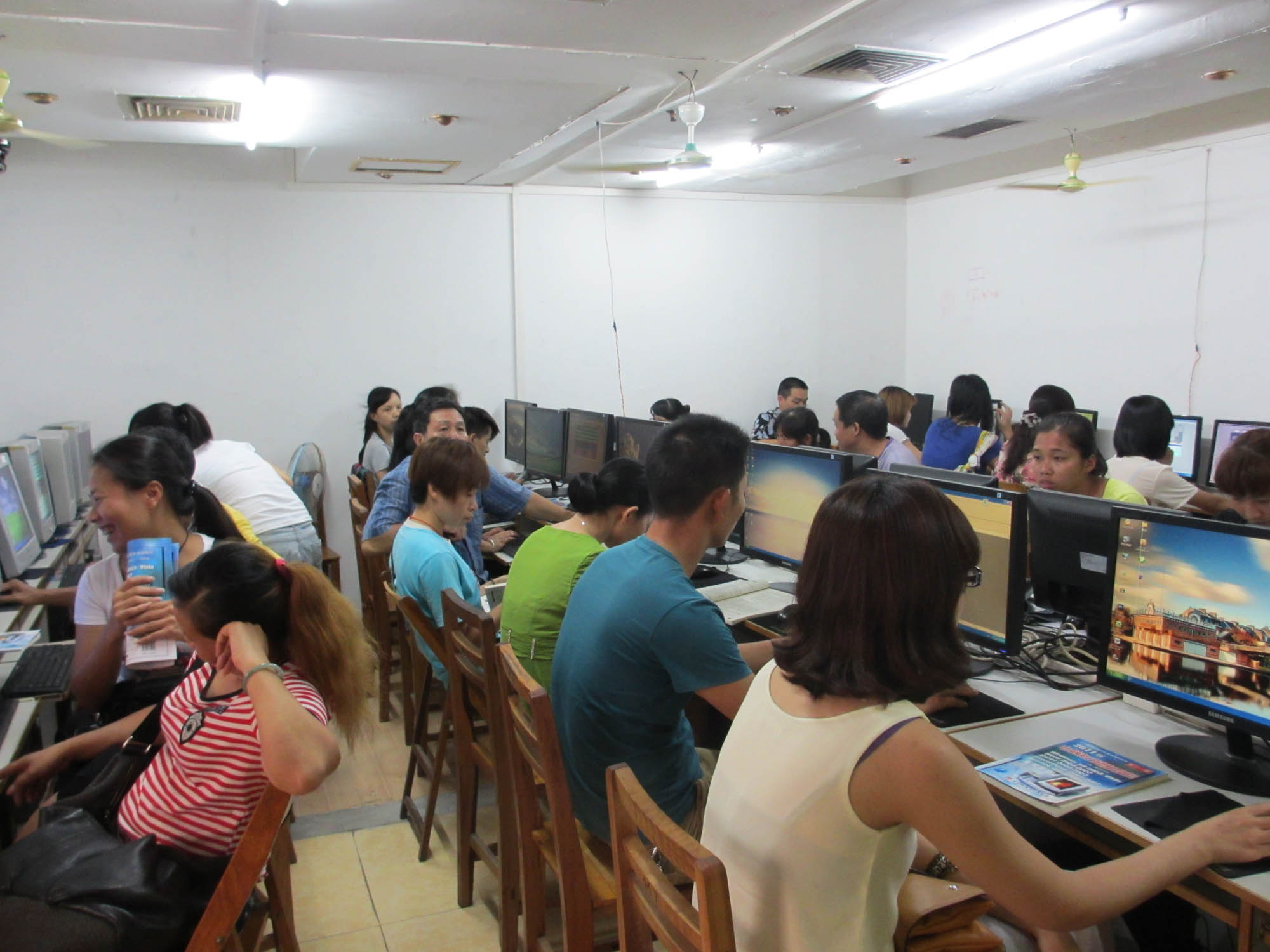 北海经济技术职业培训学校电工电脑招生-培训