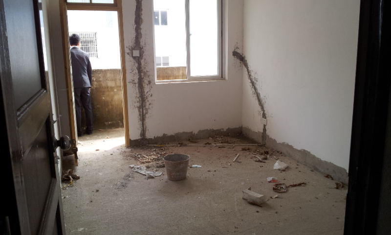 云南路桥东小区三房急售-二手房中介专区-北海