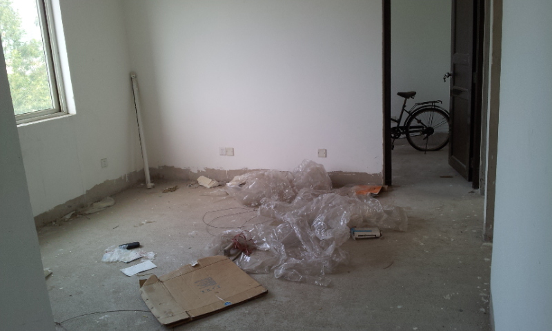 云南路桥东小区三房急售-二手房中介专区-北海