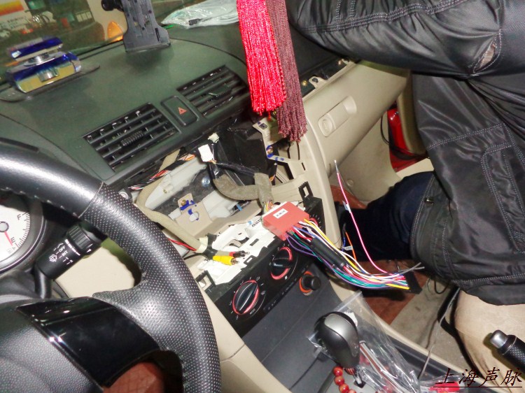 上海马自达3导航改装升级 声脉音响隔音改装店
