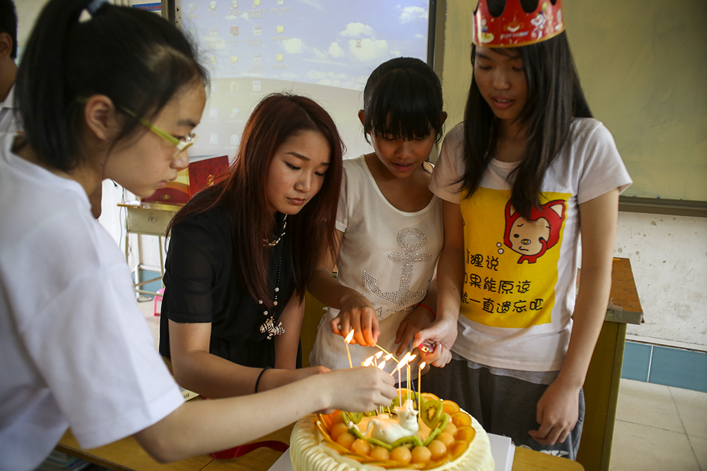 5月11日色影沙龙到铁山港区爱心助学活动记录