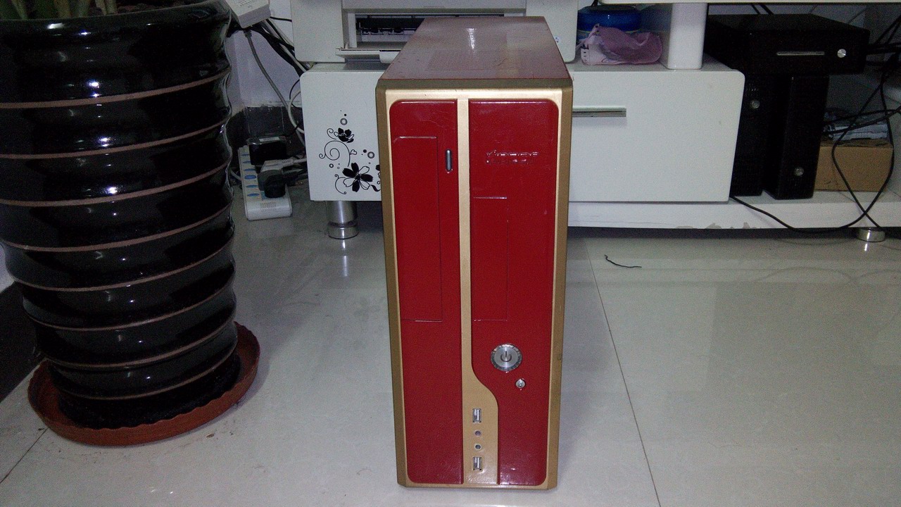 1000元转让钢铁侠TONY STARK家的四核游戏