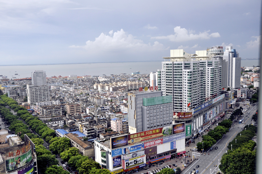 世界杯决赛前上天台,在高处看北海发现有种特