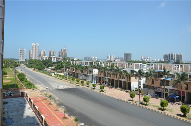 新大润发附近《江苏泰城》正规一房一厅大阳台