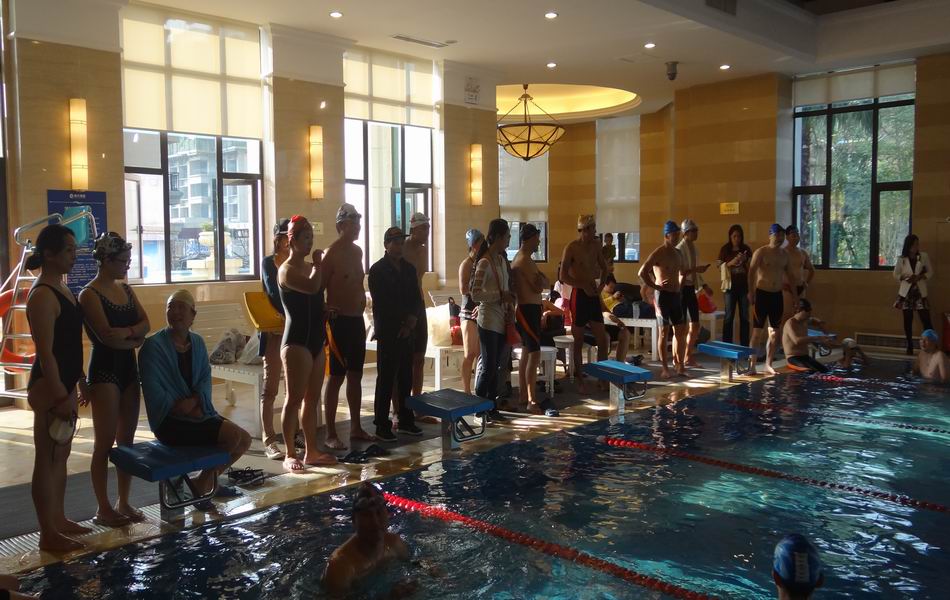 善泳者认证游泳比赛昨天在上海路恒大游泳馆