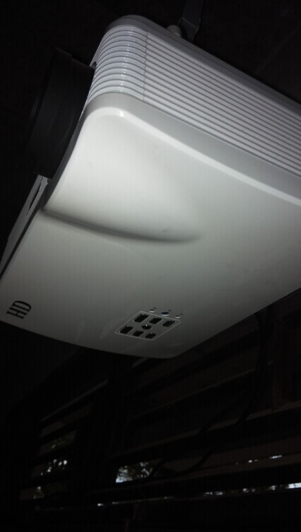 700元出图美TMT-1280投影机-日用品\/家具\/家电