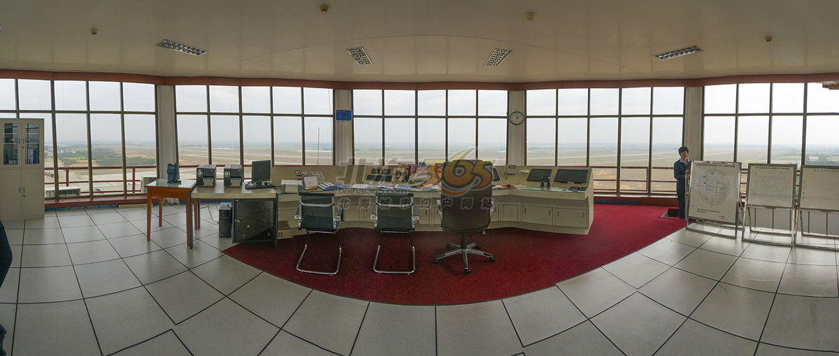 365小编探秘北海福成机场最核心神秘的指挥塔台,360度全景玻璃可俯瞰