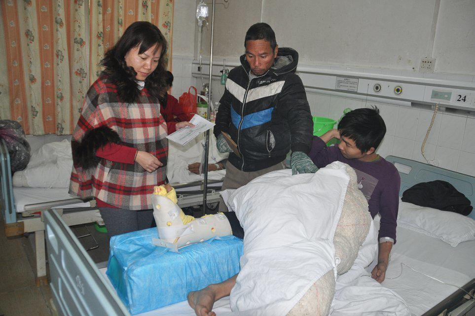 北海民间志愿者协会2014年助学总结汇报-民间