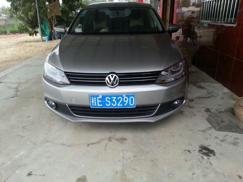 新速腾承接任何包车私家车价格可以很优惠-车