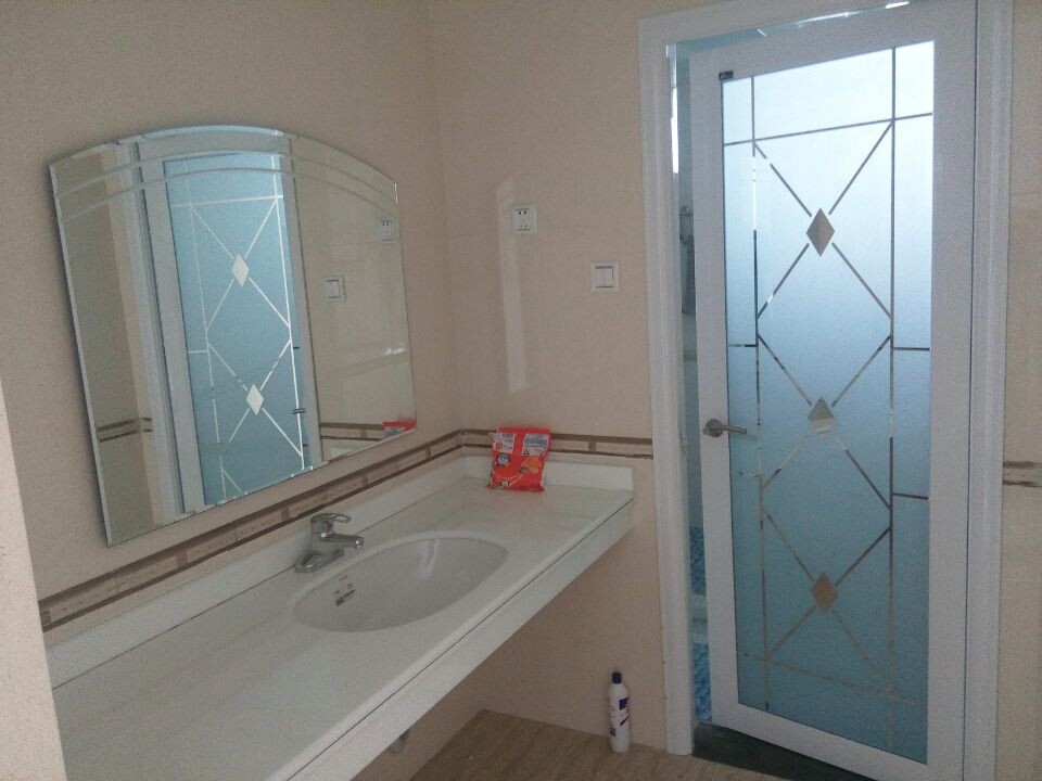 公务员小区 步梯二楼零公摊178坪送22坪车库