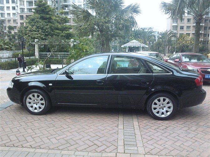 奥迪急卖5。68万 欢迎带师傅验车-二手车-北海