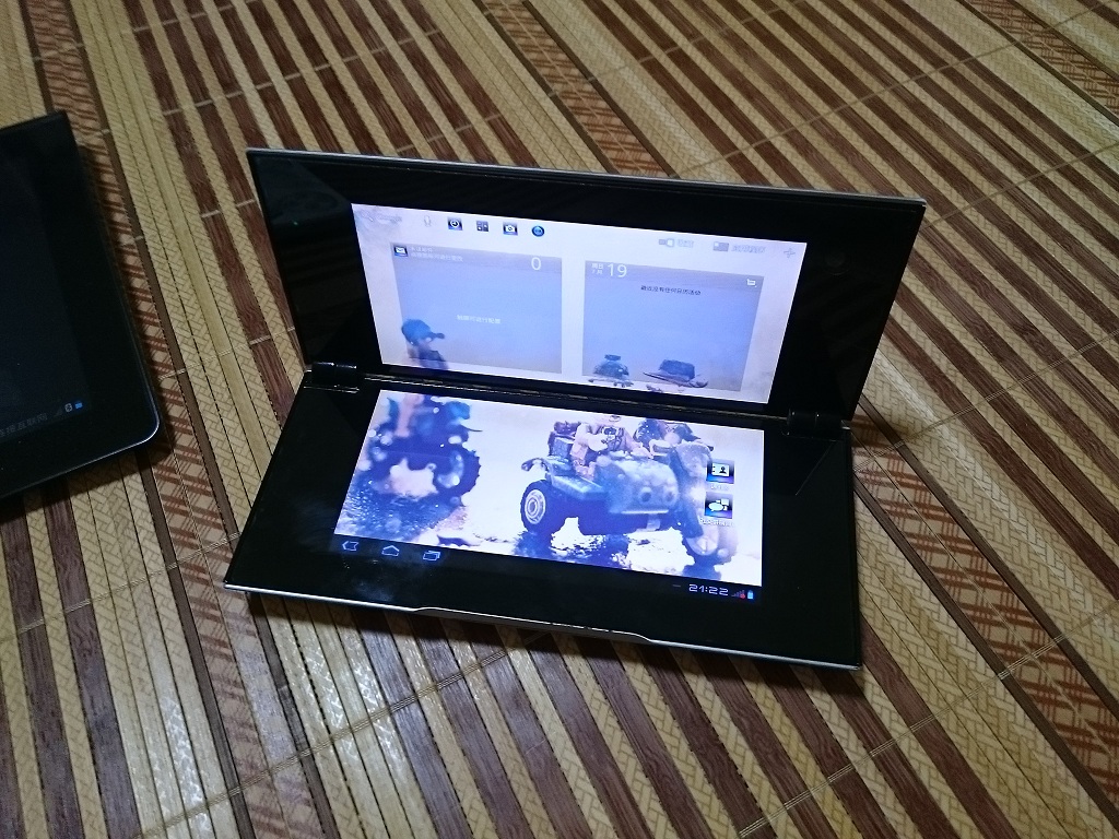 出sony|索尼的PSP GO折叠平板 耳机等~-二手