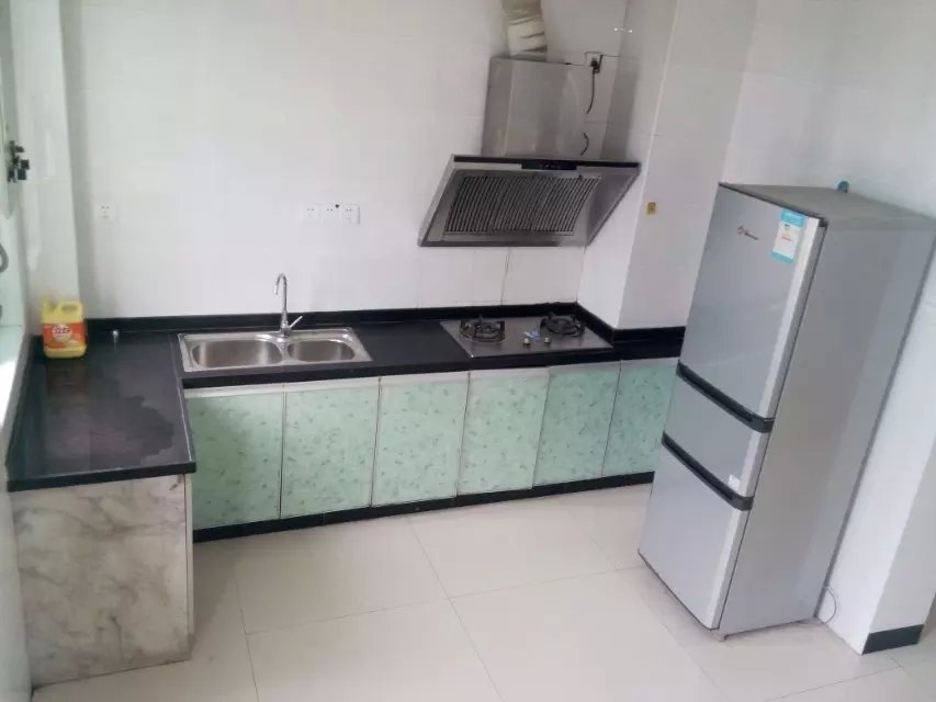 上海路09年小区复式楼 4房2厅3卫 南北通透 新