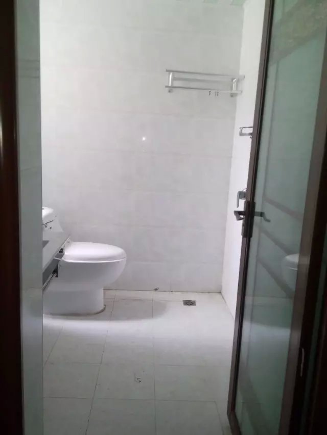 上海路09年小区复式楼 4房2厅3卫 南北通透 新