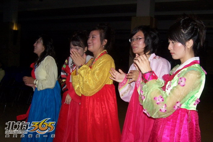 [4.27]北航北海学院精彩上演东南亚文化风情节