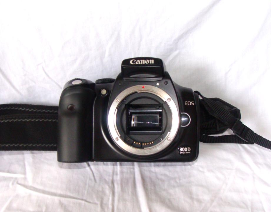 转让:佳能EOS300D一机两头全套,900元-数码