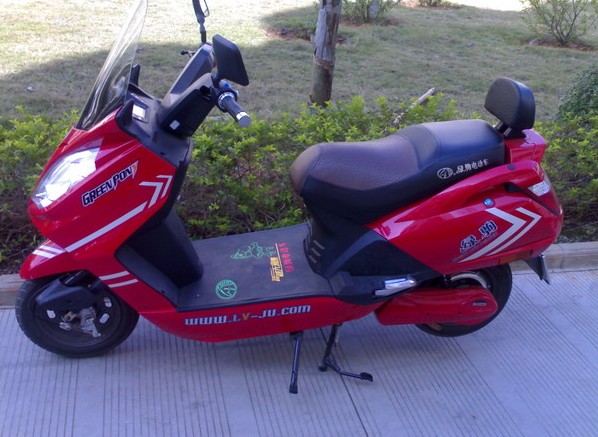 求购:1500-2000元左右八成新电动车-摩托车\/电