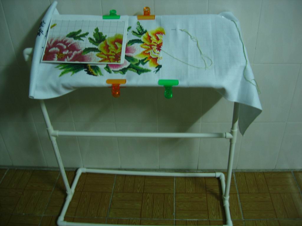 谁知道北海哪里有自制的十字绣架卖的啊?-霓裳