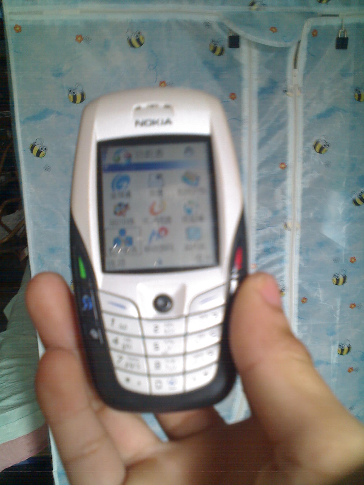 from:转让:诺基亚6600智能手 - TR图片·如斯 -