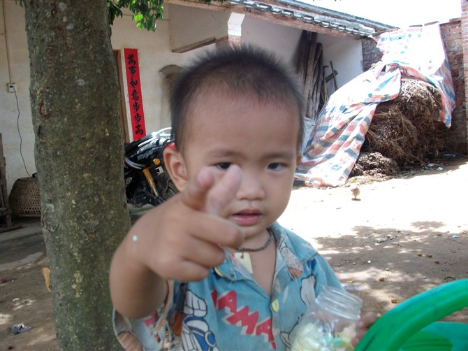 我家住在幸福里,无所谓谁会爱上谁 呵呵 小小