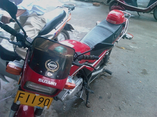 济南铃木王摩托车一台-二手车-北海365网(beih