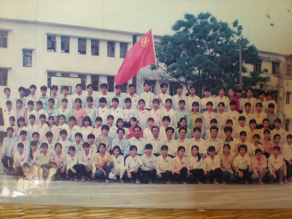 猜猜这是那个中学的PP[98年的哦]-照片里的故