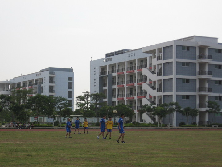 北海卫校 vs 北航大学 精彩足球友谊赛