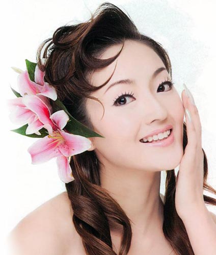 <em>鲜花新娘</em>妆款式-霓裳花容-北海365网(beihai36