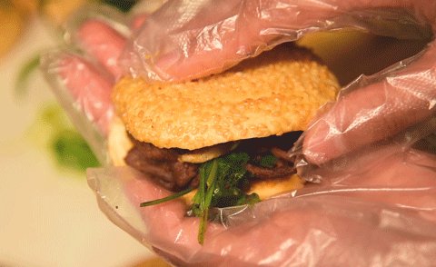 打开肉夹.gif