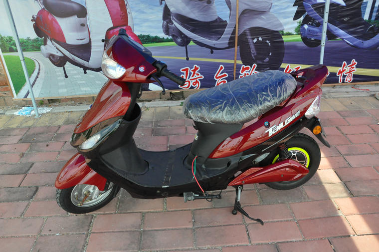 好一点的小电瓶车 83574_859313160820759dea96f69f7b08b.jpg