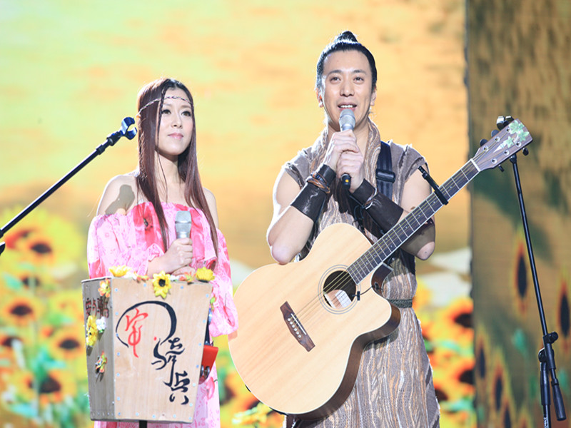 安与骑兵简谱_安与骑兵红山果简谱