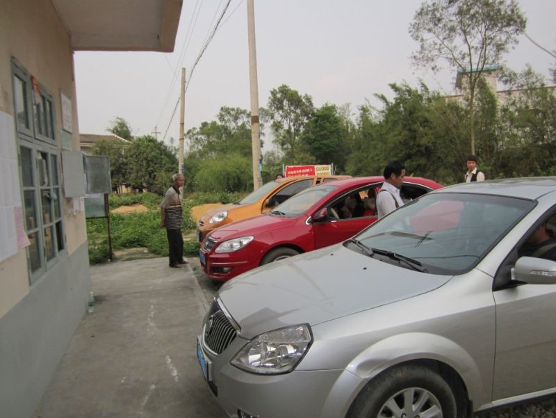 爱心在流动群4月1日看望党江新阳老人院活动