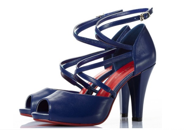 百丽、他她、天美意、千百度、玖熙等大牌正品