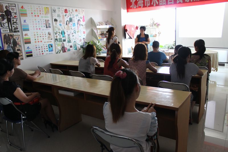 谨兰形象--水晶宫酒店服务礼仪培训 - 谨兰形象