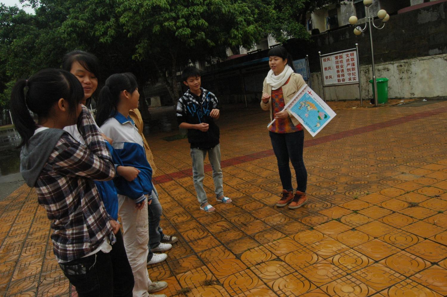 英语支教(第二期)第六次活动总结:巡游校园说英