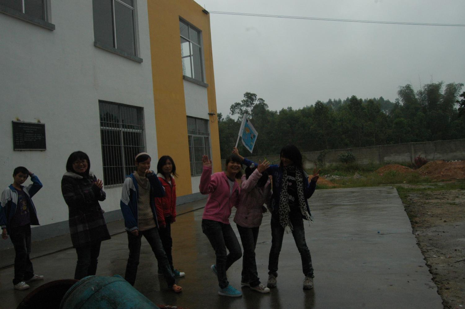 英语支教(第二期)第六次活动总结:巡游校园说英